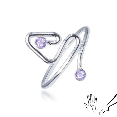 Prsteň zo striebra 925, zahnutá línia ukončená fialovým kamienkom