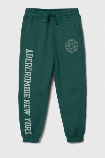 Detské tepláky Abercrombie & Fitch zelená farba, s potlačou