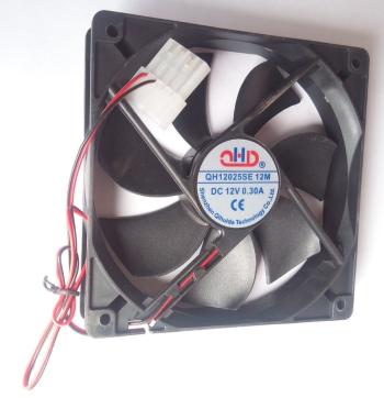EUROCASE ventilátor 120mm (2-drôt, molex)