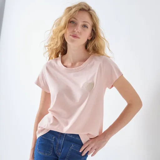 Jednofarebné tričko s krátkymi rukávmi a nášivkou srdca