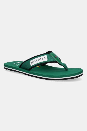 Šľapky Tommy Hilfiger PATCH HILFIGER BEACH SANDAL pánske, zelená farba, FM0FM05435