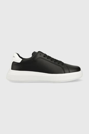 Kožené tenisky Calvin Klein LOW TOP LACE UP LTH čierna farba, HM0HM01016