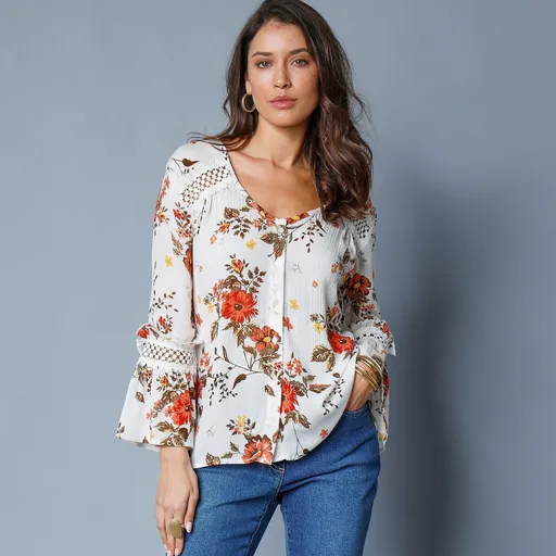 Blúzka s macramé detailmi a potlačou