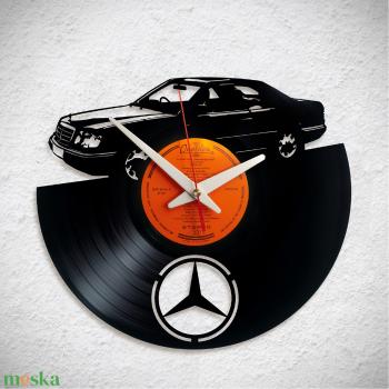 Mercedes W124 - Bakelit falióra