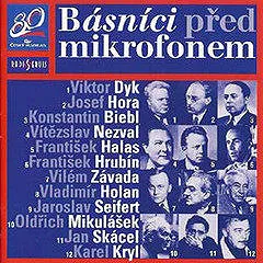 Básníci před mikrofonem