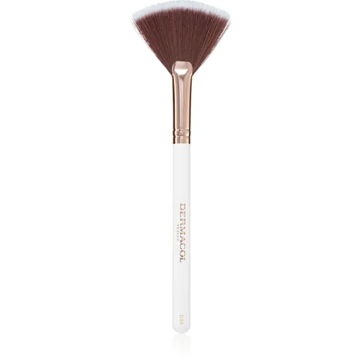 Dermacol Accessories Master Brush by PetraLovelyHair štetec na rozjasňovač D59 Rose Gold 1 ks