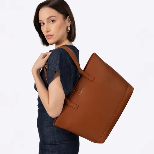 Dámska kabelka na notebook 15,6" z imitácie kože, hnedá 100-4Y-915-5