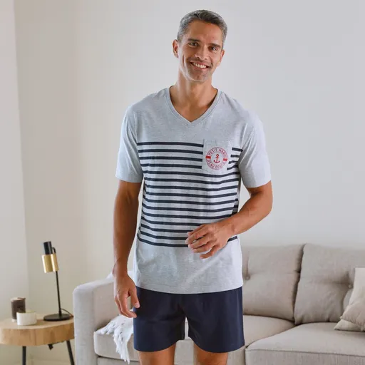 Pyžamo so šortkami a potlačou pruhov