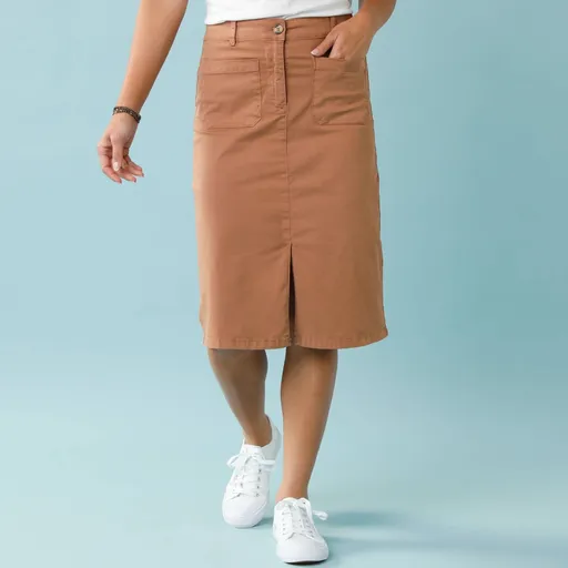 Polodlhá sukňa pre nižšiu postavu