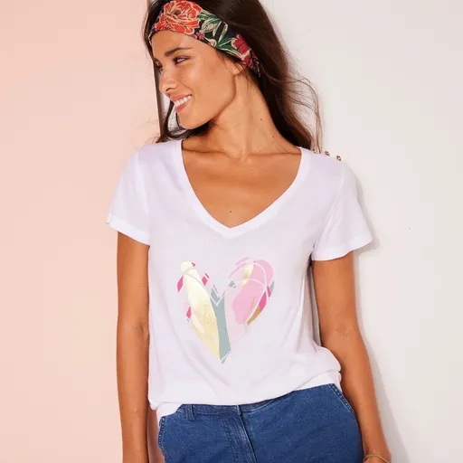 Tričko s výstrihom do V a stredovou potlačou srdca