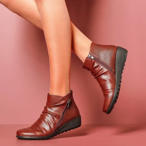 Vysoké topánky s efektom krokodílej kože, na klinovej podrážke