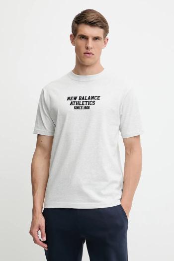 Bavlnené tričko New Balance pánske, šedá farba, s nášivkou, MT51526AHH