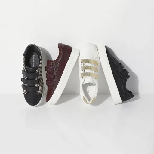 Tenisky na suchý zips, efekt krokodílej kože, čierne