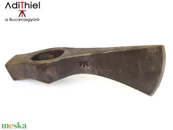 Kovácsolt acél kun fokos, [F_01a]