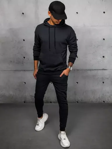 Klasická čierna tepláková súprava