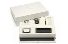 GvFC čierna kožená stolová súprava