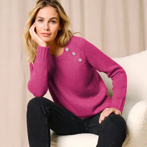 Pulóver zdobený bižutériovými gombíkmi