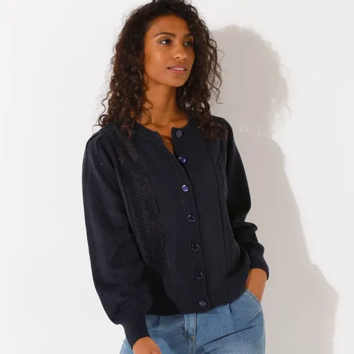 Ažurový sveter na gombíky