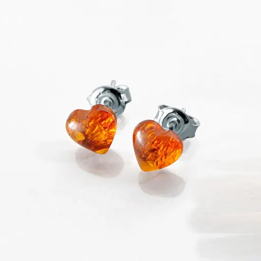 Puzetové strieborné náušnice s jantárovými srdiečkami