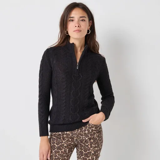 Pulóver so stojačikom na zips a s vrkočovým vzorom