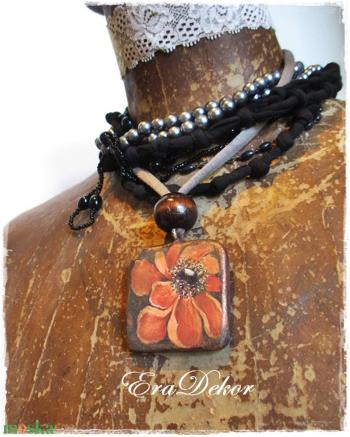 Bronzos  virágom nyaklánc