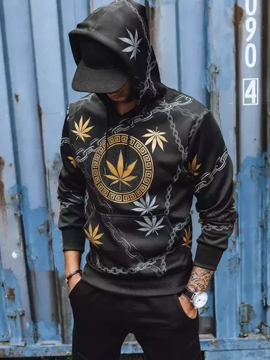 Čierna mikina s potlačou.