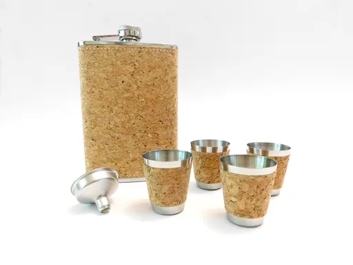 MAKRO - Fľaška / ploskačka 230ml a 4 poháre