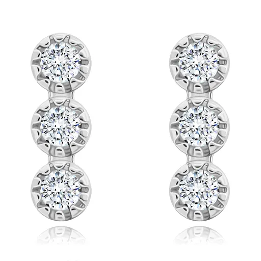 Náušnice zo striebra 925 - tri pod sebou uchytené kvety, číre zirkóny