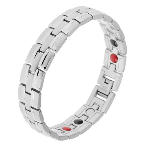 Náramok z ocele, strieborná farba, matné články s lesklými dekoráciami, magnety