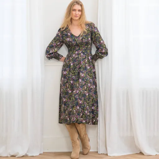 Splývavé midi šaty z viskózy s potlačou