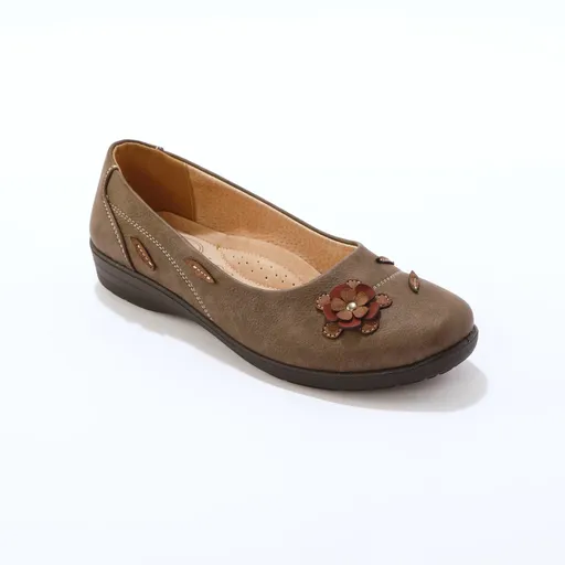 Pohodlné baleríny s aplikáciou kvetiny