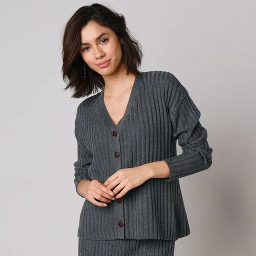 Vrúbkovaný sveter na gombíky