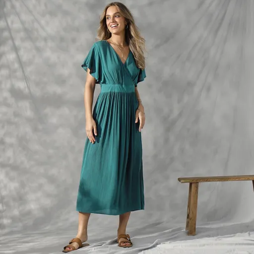 Jednofarebné repónové midi šaty so zavinovacím výstrihom