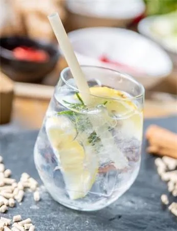 REFORK - Slamka z prírodného materiálu 6x140, natural, 200ks