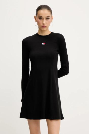 Šaty Tommy Jeans čierna farba, mini, áčkový strih, DW0DW20666