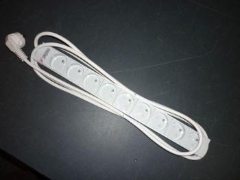 Maxbert PDU, 16A/230V, 1x16A CEE7, 9xCEE7, 3m prív