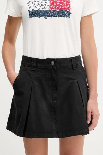 Bavlnená sukňa Tommy Jeans čierna farba, mini, áčkový strih, DW0DW21137