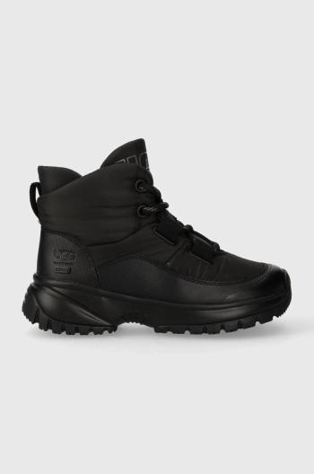Snehule UGG Yose Puffer Lace čierna farba, 1143844