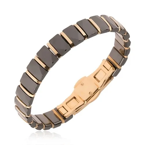 Čierny náramok z obdĺžnikových keramických článkov, prúžky zlatej farby