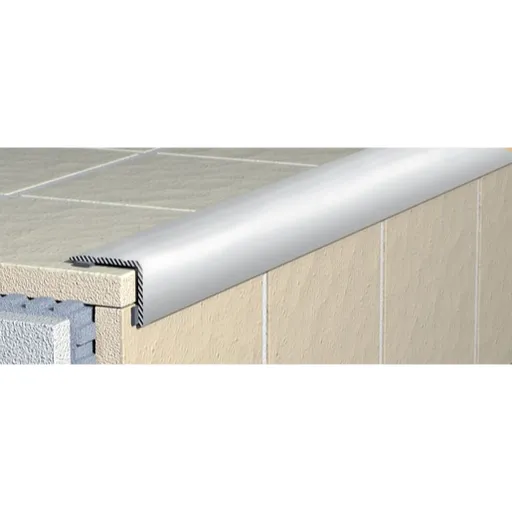 Schodová hrana schodová Havos chróm, hliník elox, dĺžka 90 cm, výška hrany 9 mm, ALESH990