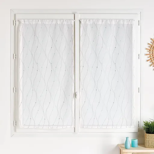 1 pár rovných zácloniek s výšivkou vlniek