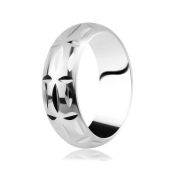 Prsteň zo striebra 925 - lesklé zárezy, kolmo uložené priehlbinky - Veľkosť: 64 mm