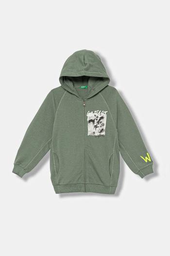 Detská bavlnená mikina United Colors of Benetton zelená farba, s kapucňou, s potlačou, 33NVC505A