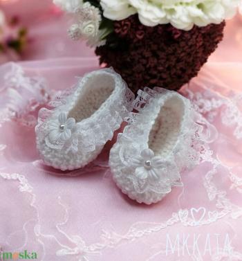 Horgolt baba cipő 0-6 hó