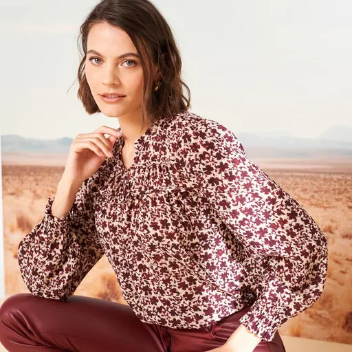 Blúzka s potlačou a viazačkou vo výstrihu