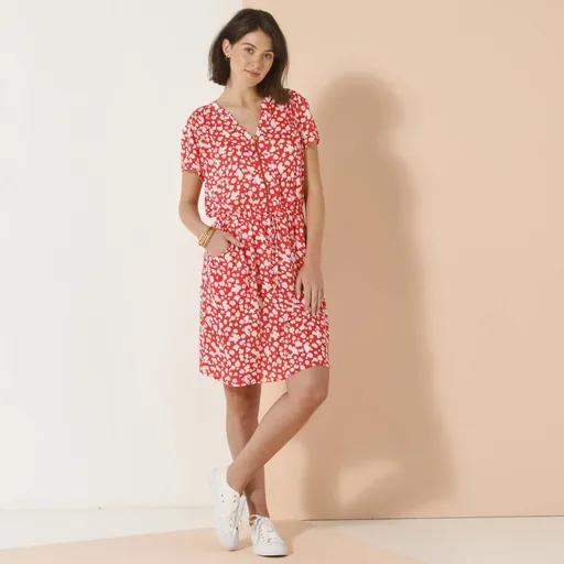 Krátke šaty z krepónu s potlačou so zipsom vo výstrihu a krátkymi rukávmi