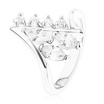 Lesklý prsteň striebornej farby, zahnuté konce ramien, číre zirkóny - Veľkosť: 48 mm