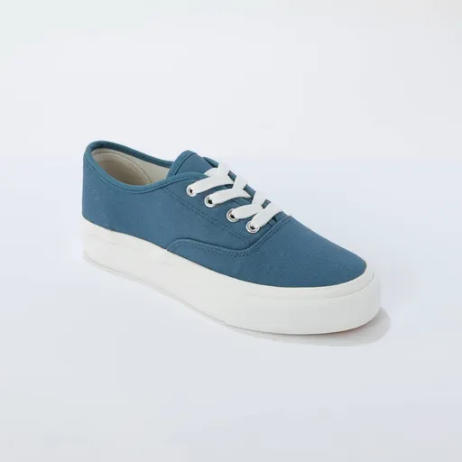 Plátené tenisky so šnúrkami