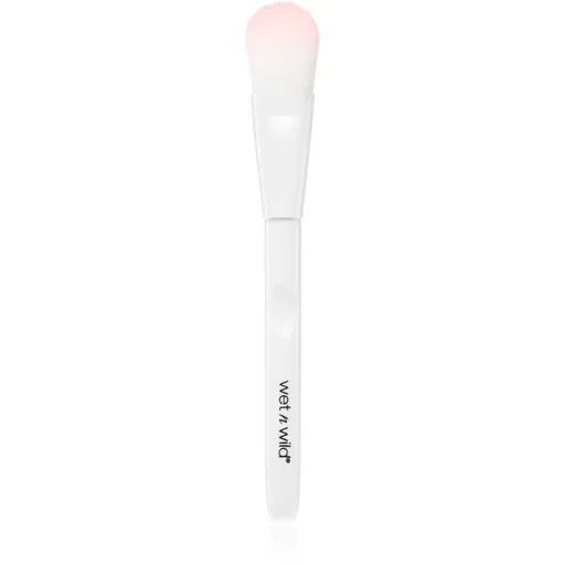 Wet n Wild Essential Foundation Brush plochý štetec na make-up 1 ks