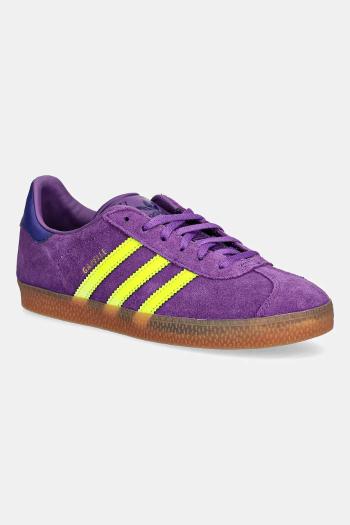 Semišové tenisky adidas Originals GAZELLE fialová farba, JP7126